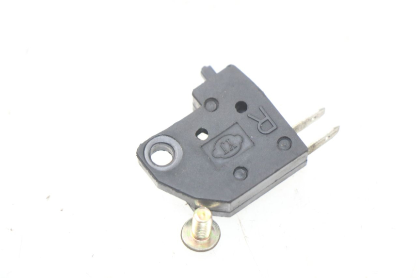photo de INTERRUPTOR DE LUZ DE FREIO DIREITO JM MOTORS SC 4T 50 (2012 - 2017) - Detalhe da peça