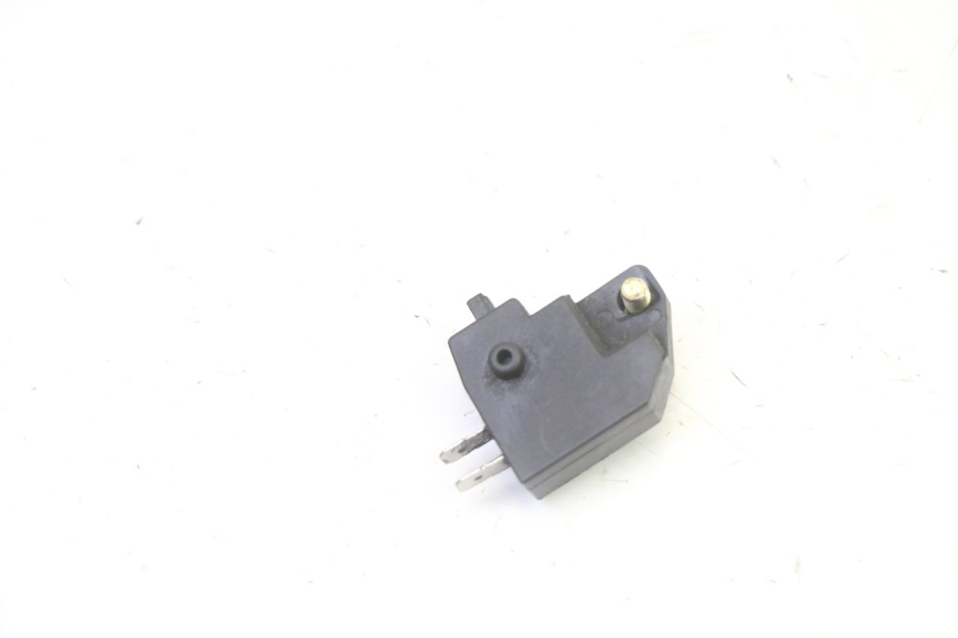 photo de INTERRUPTOR DE LUZ DE FREIO DIREITO DERBI SENDA SM DRD 50 (2008 - 2013) - Vista principal