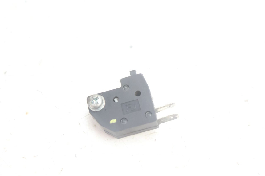 photo de INTERRUPTOR DE LUZ DE FREIO DIREITO MASH SEVENTY FIVE 125 (2013 - 2021) - Vista principal