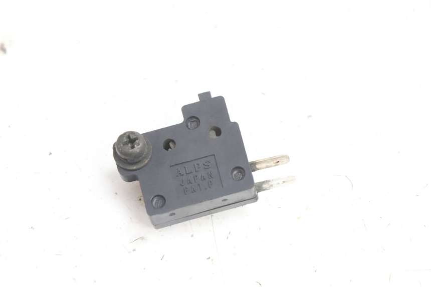 photo de CONTATOR DE LUZ DE FREIO DIREITA HONDA SH 125 (2001 - 2003) - Vista principal