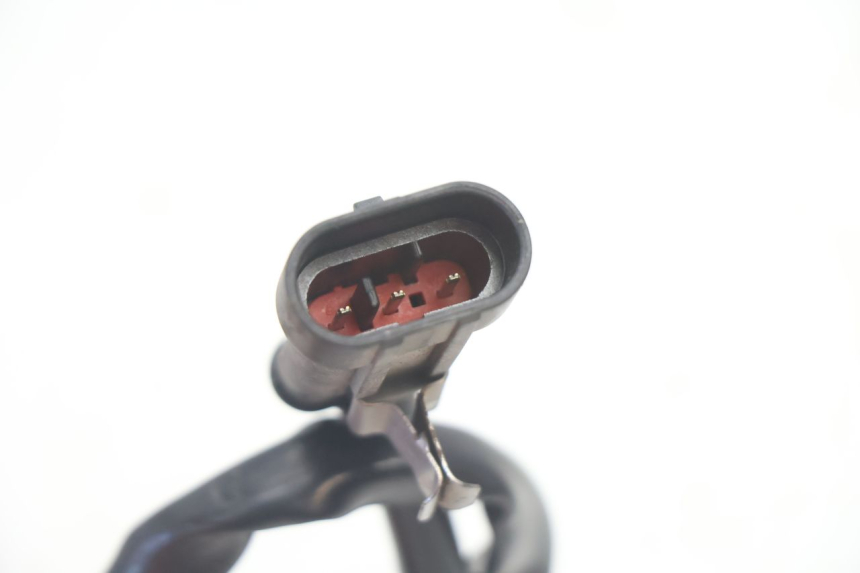 photo de CONTATOR DE LUZ DE FREIO DIREITA CAN-AM SPYDER RS 1000 (2008 - 2012) - Zoom do estado de desgaste