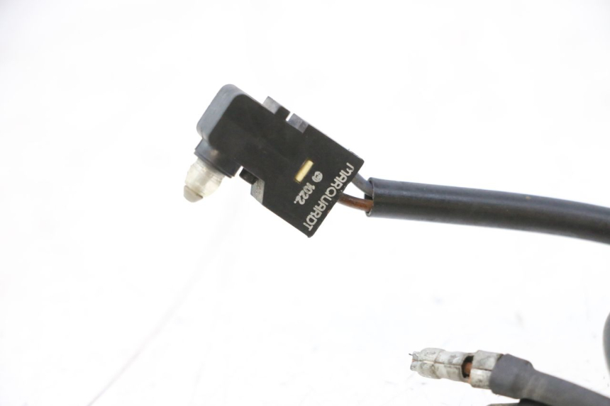photo de CONTATOR DE LUZ DE FREIO DIREITA DUCATI SS IE DS CARENEE 1000 (2002 - 2006) - Outro ângulo de visão