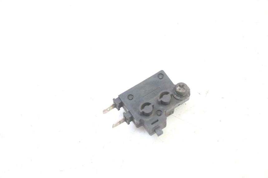 photo de INTERRUPTOR DE LUZ DE FREIO DIREITO HONDA ST PAN EUROPEAN 1300 (2002 - 2013) - Detalhe da peça