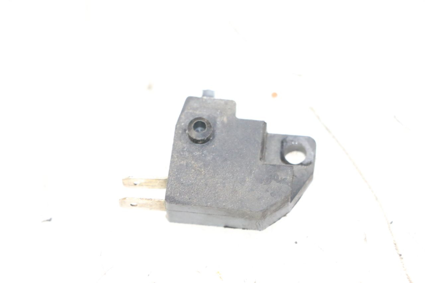 photo de INTERRUPTOR DE LUZ DE FREIO DIREITO PEUGEOT STREETZONE I 2T 50 (2018 - 2020) - Vista principal