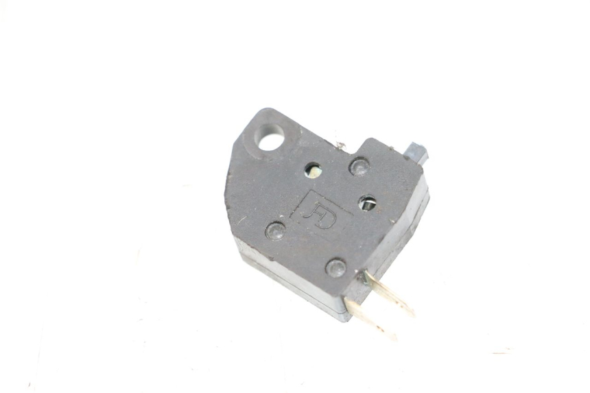 photo de INTERRUPTOR DE LUZ DE FREIO DIREITO PEUGEOT STREETZONE I 2T 50 (2018 - 2020) - Detalhe da peça