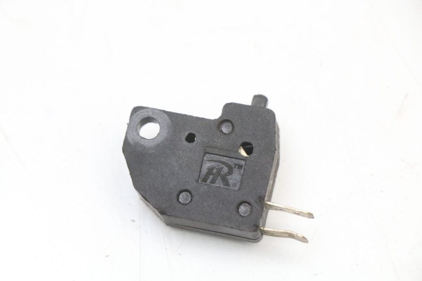 photo de INTERRUPTOR DE LUZ DE FREIO DIREITO KYMCO SUPER 8 4T 50 (2021 - 2024) - Vista principal