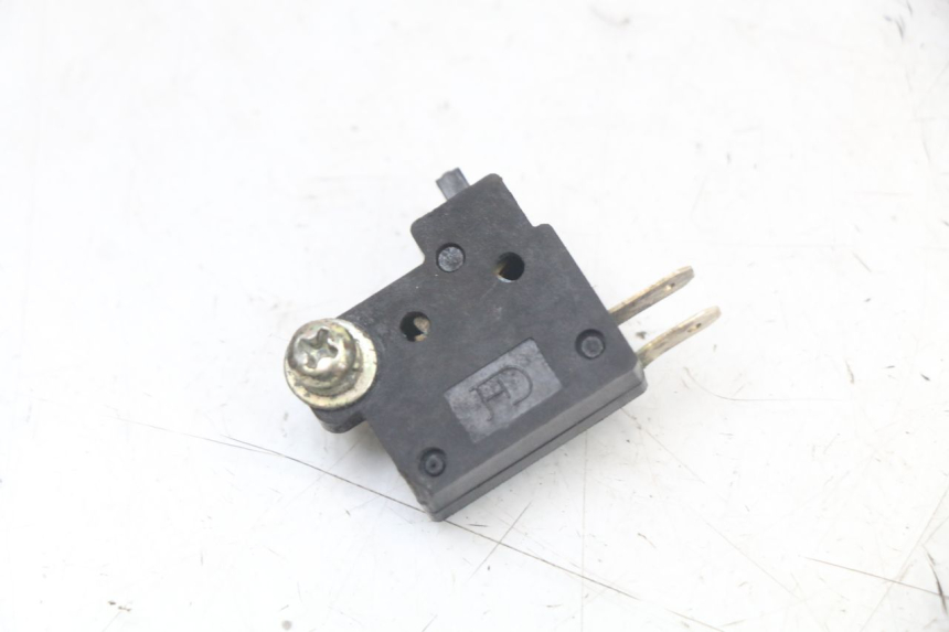 photo de INTERRUPTOR DE LUZ DE FREIO DIREITO KYMCO SUPER 8 125 (2008 - 2015) - Vista principal