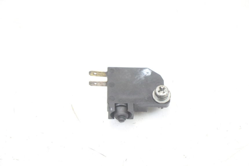 photo de INTERRUPTOR DE LUZ DE FREIO DIREITO SUZUKI BURGMAN 125 (2018 - 2021) - Detalhe da peça