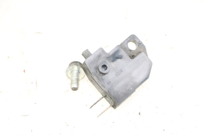 photo de INTERRUPTOR DE LUZ DE FREIO DIREITO SUZUKI BURGMAN 125 (2007 - 2014) - Detalhe da peça