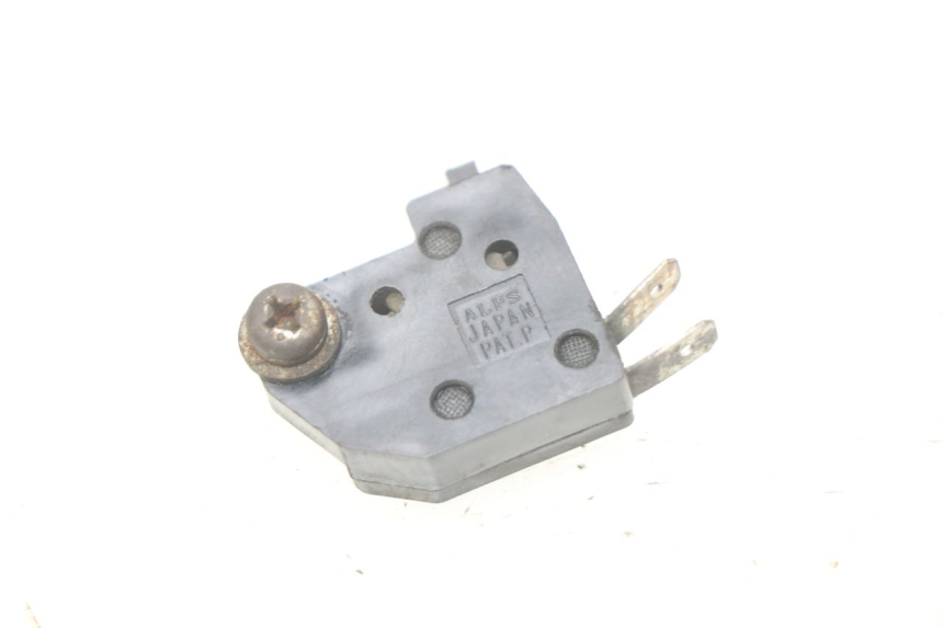photo de INTERRUPTOR DE LUZ DE FREIO DIREITO SUZUKI SV N 650 (1999 - 2002) - Vista principal
