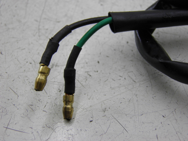 photo de INTERRUPTOR DE LUZ DE FREIO DIREITO SYM SYMPLY 4T 50 (2012 - 2015) - Detalhe da peça