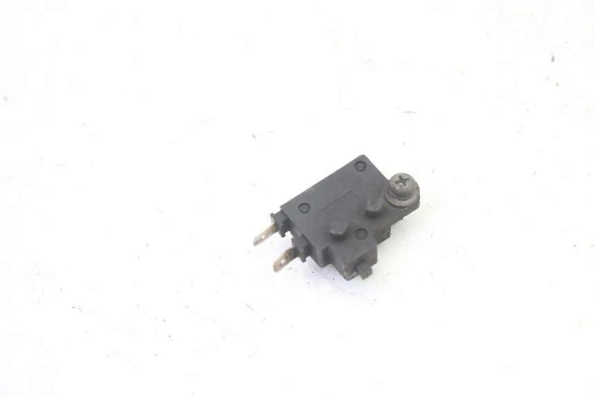 photo de INTERRUPTOR DE LUZ DE FREIO DIREITO YAMAHA TDM ABS 900 (2002 - 2014) - Detalhe da peça
