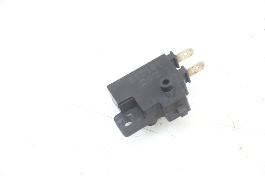 photo de INTERRUPTOR DE LUZ DE FREIO DIREITO PEUGEOT TWEET 4T 50 (2014 - 2019) - Detalhe da peça