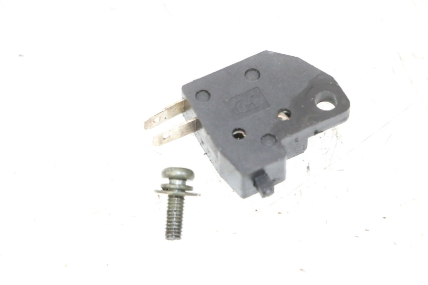photo de INTERRUPTOR DE LUZ DE FREIO DIREITO PEUGEOT TWEET 4T 50 (2018 - 2022) - Vista principal