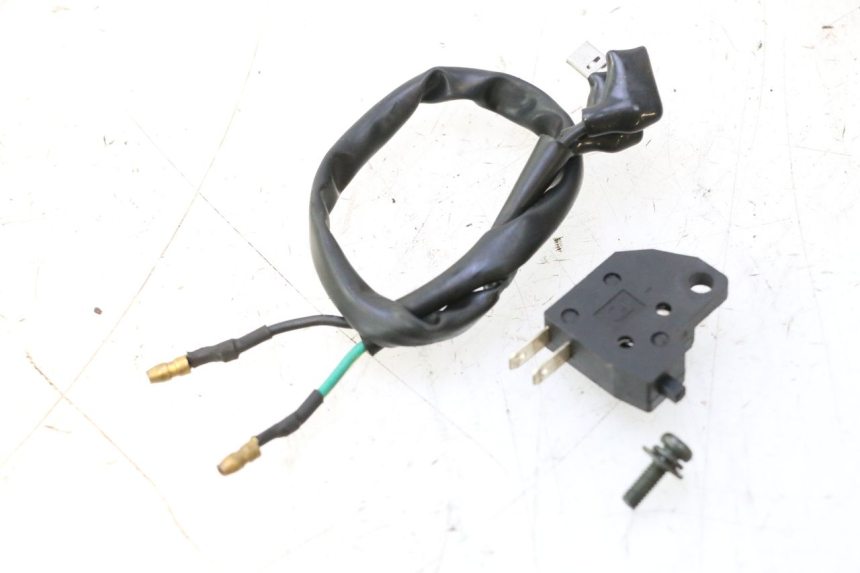 photo de INTERRUPTOR DE LUZ DE FREIO DIREITO PEUGEOT TWEET 4T 50 (2018 - 2022) - Vista principal