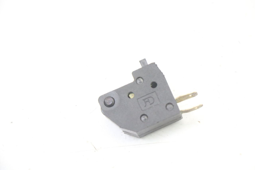 photo de INTERRUPTOR DE LUZ DE FREIO DIREITO PEUGEOT TWEET PRO CARGO 50 (2018 - 2022) - Vista principal