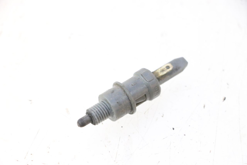 photo de INTERRUPTOR DE LUZ DE FREIO DIREITO PIAGGIO TYPHOON 50 (2000 - 2009) - Vista principal
