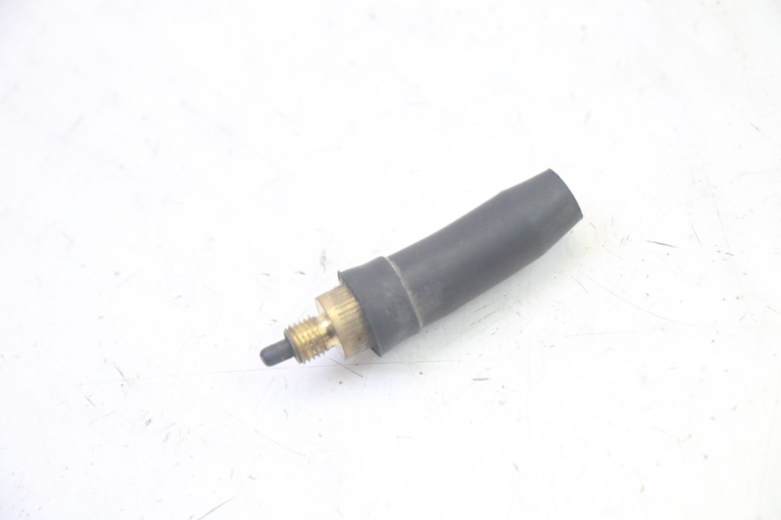 photo de INTERRUPTOR DE LUZ DE FREIO DIREITO YAMAHA TZR 50 (2008 - 2016) - Vista principal