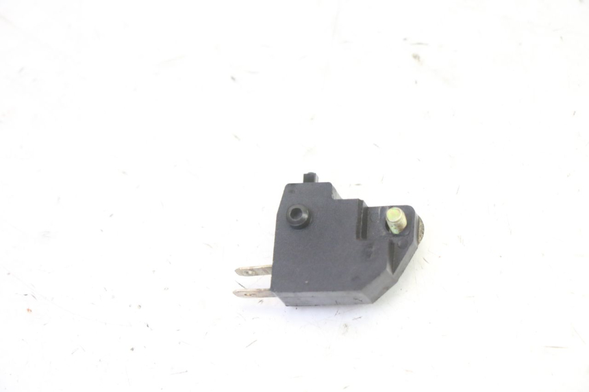 photo de INTERRUPTOR DE LUZ DE FREIO DIREITO PEUGEOT V-CLIC VCLIC 50 (2007 - 2013) - Zoom do estado de desgaste