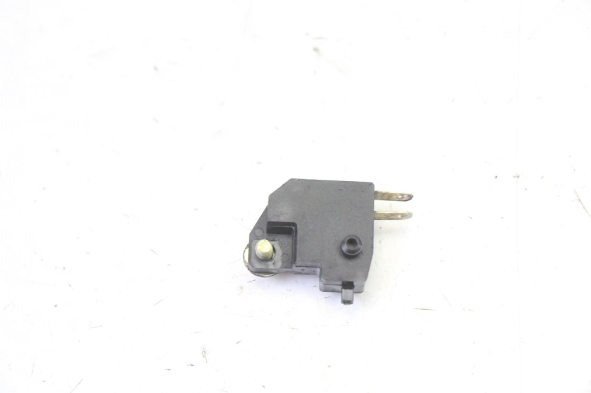 photo de INTERRUPTOR DE LUZ DE FREIO DIREITO PEUGEOT V-CLIC VCLIC 50 (2007 - 2013) - Outro ângulo de visão