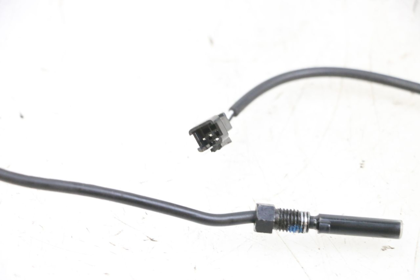 photo de INTERRUPTOR DE LUZ DE FREIO DIREITO DUALTRON VICTOR LIMITED 1 - Ampliação técnica