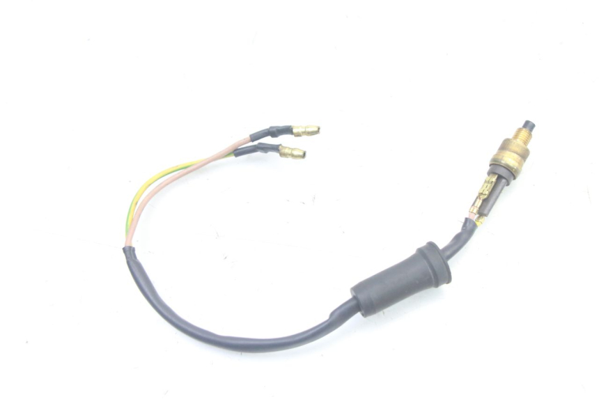 photo de INTERRUPTOR DE LUZ DE FREIO DIREITO YAMAHA WHY 50 (1998 - 2000) - Ampliação técnica