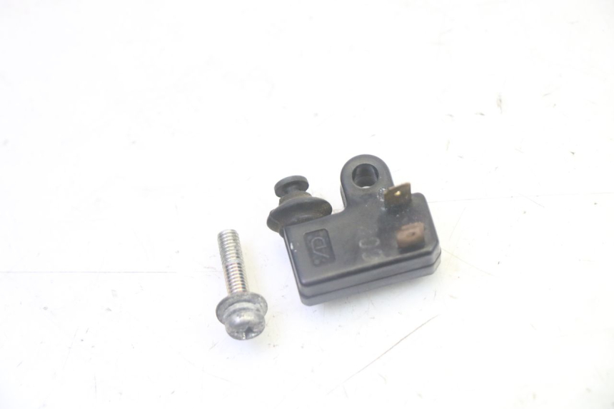 photo de INTERRUPTOR DE LUZ DE FREIO DIREITO YAMAHA X-CITY XCITY 125 (2007 - 2013) - Vista principal