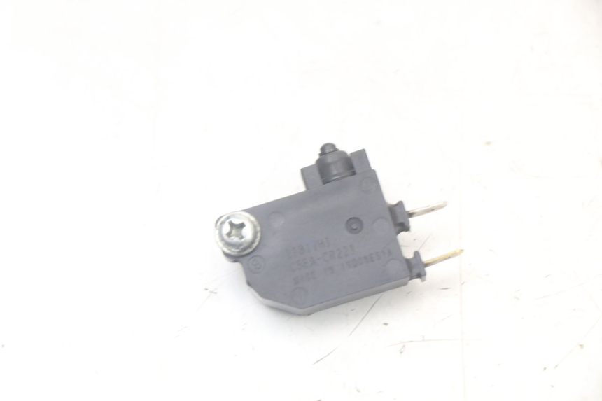 photo de INTERRUPTOR DE LUZ DE FREIO DIREITO YAMAHA XMAX X-MAX ABS 125 (2017 - 2020) - Vista principal