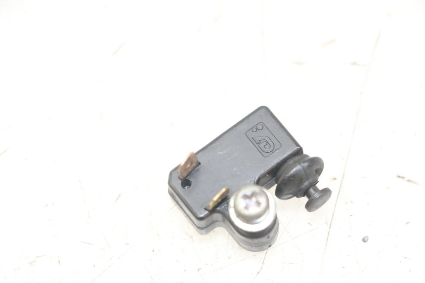 photo de INTERRUPTOR DE LUZ DE FREIO DIREITO YAMAHA X-MAX XMAX 125 (2010 - 2013) - Vista principal