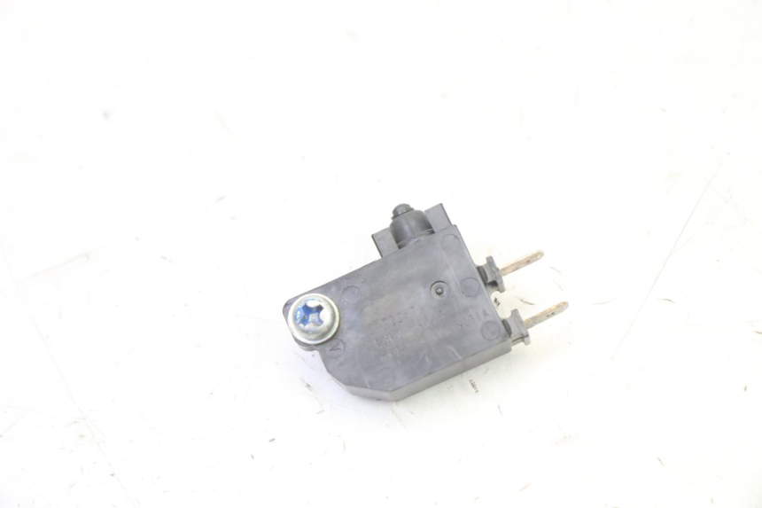 photo de INTERRUPTOR DE LUZ DE FREIO DIREITO YAMAHA XMAX X-MAX 125 (2021 - 2025) - Vista principal