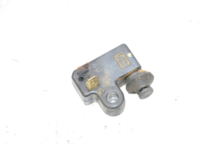 photo de INTERRUPTOR DE LUZ DE FREIO DIREITO YAMAHA XMAX X-MAX 125 (2006 - 2009) - Vista principal