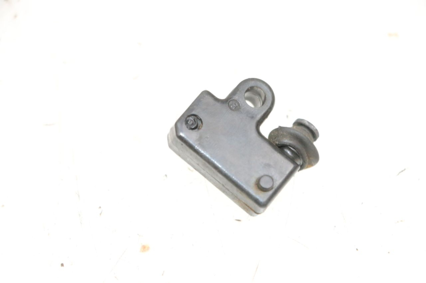 photo de INTERRUPTOR DE LUZ DE FREIO DIREITO YAMAHA XMAX X-MAX 125 (2006 - 2009) - Detalhe da peça