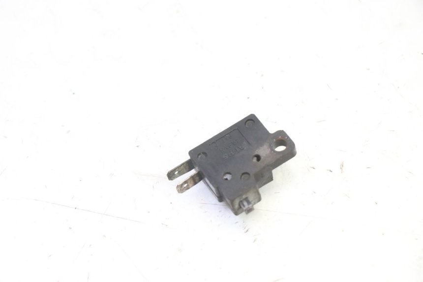 photo de INTERRUPTOR DE LUZ DE FREIO DIREITO HONDA X8R 50 (1998 - 2003) - Detalhe da peça