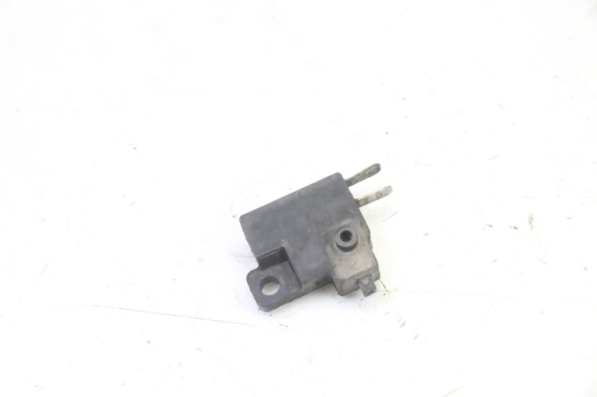photo de INTERRUPTOR DE LUZ DE FREIO DIREITO HONDA X8R 50 (1998 - 2003) - Outro ângulo de visão