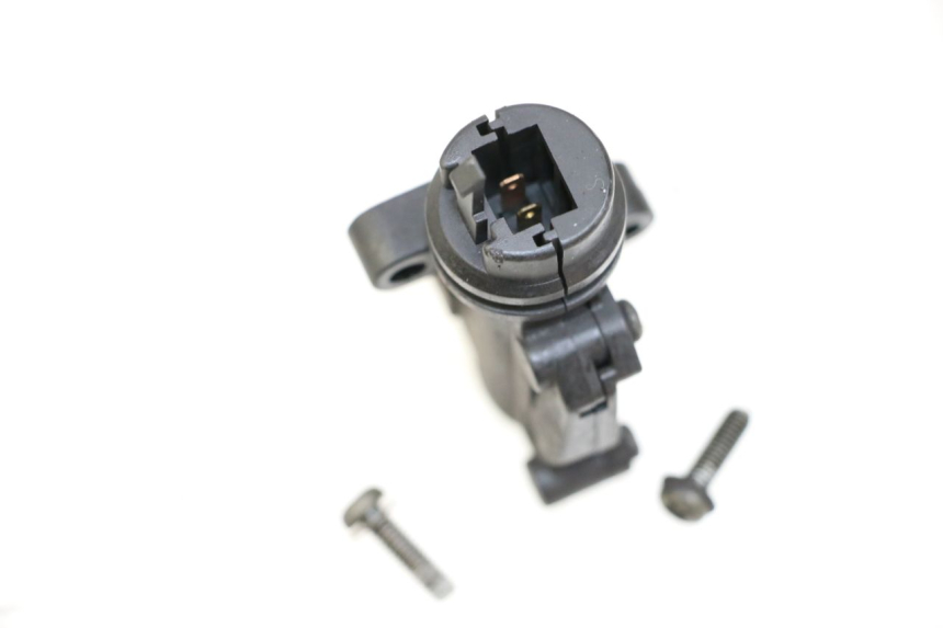 photo de INTERRUPTOR DE LUZ DE FREIO DIREITO YAMAHA XJ600 XJ DIVERSION 600 (1992 - 1997) - Zoom do estado de desgaste