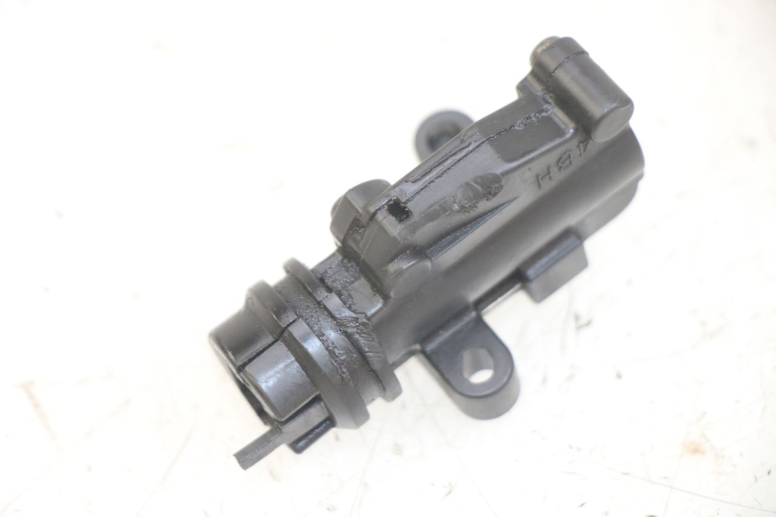 photo de INTERRUPTOR DE LUZ DE FREIO DIREITO YAMAHA XJN DIVERSION 600 (2000 - 2003) - Vista principal