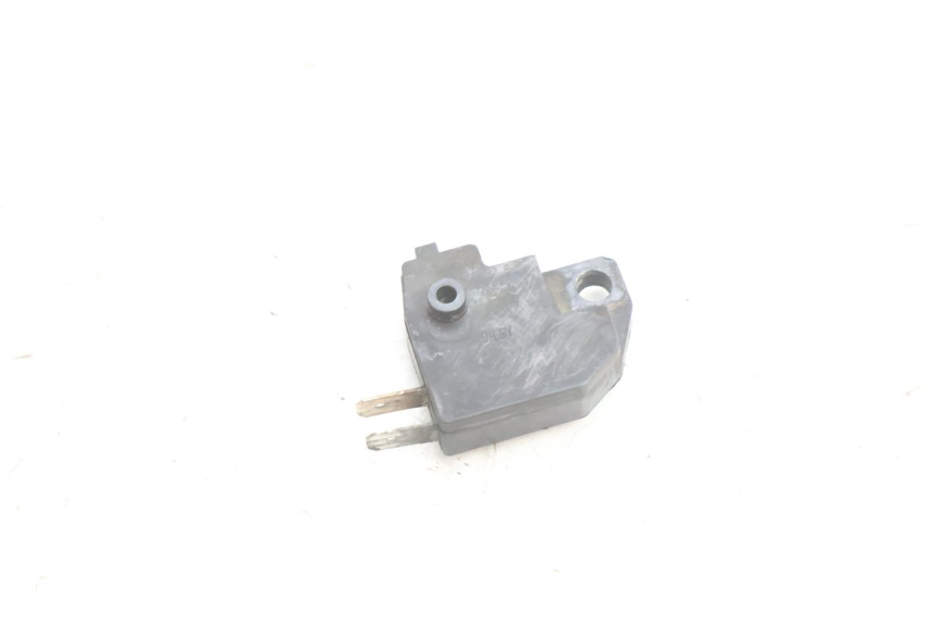 photo de INTERRUPTOR DE LUZ DE FREIO DIREITO YAMAHA XJR 1300 (1998 - 2002) - Zoom do estado de desgaste