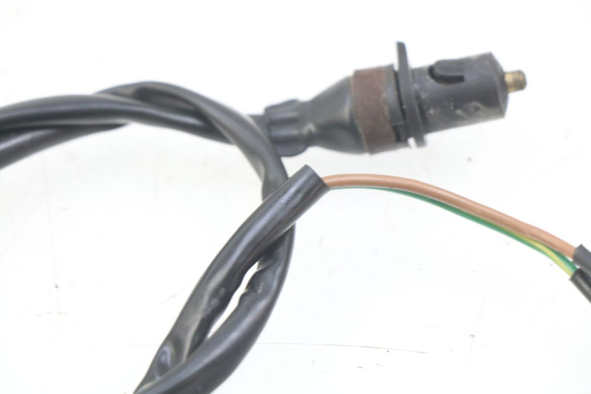 photo de INTERRUPTOR DE LUZ DE FREIO DIREITO YAMAHA XV VIRAGO 750 (1984 - 1998) - Zoom do estado de desgaste