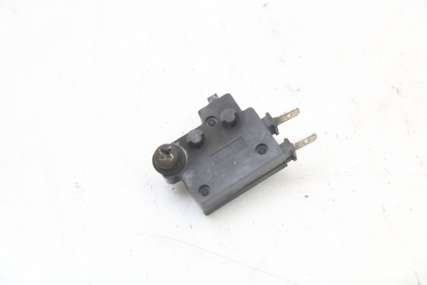 photo de INTERRUPTOR DE LUZ DE FREIO DIREITO YAMAHA XJ6 ABS 600 (2008 - 2016) - Vista principal