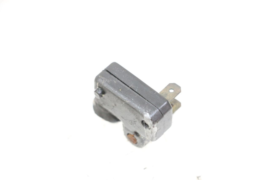 photo de INTERRUPTOR DE LUZ DE FREIO DIREITO YAMAHA XVS DRAG STAR DRAGSTAR 650 (1997 - 2007) - Zoom do estado de desgaste