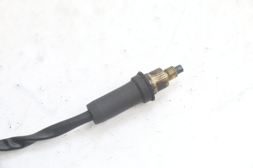 photo de CONTATOR DE LUZ DE FREIO DIREITA YAMAHA YP MAJESTY 125 (1998 - 2001) - Zoom do estado de desgaste