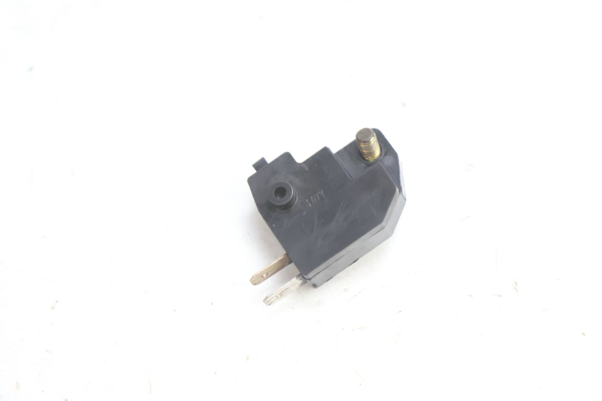 photo de CONTATO DE LUZ DE FREIO DIREITA KAWASAKI ZX-6R ZX6R 600 (2000 - 2002) - Zoom do estado de desgaste