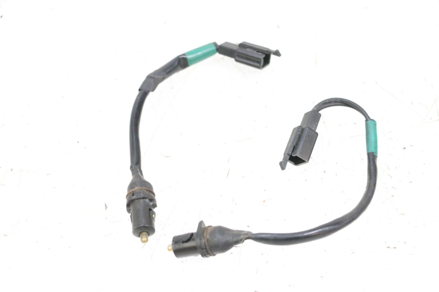 photo de INTERRUPTOR DE LUZ DE FREIO MBK FLAME X 125 (2007 - 2016) - Zoom do estado de desgaste