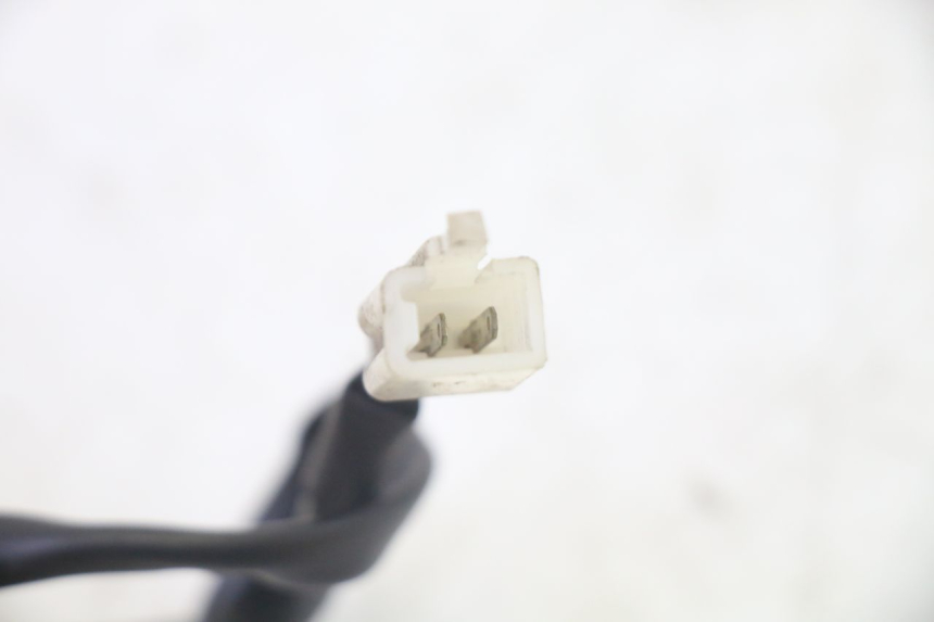 photo de INTERRUPTOR DE LUZ DE FREIO ESQUERDO ADIVA AD3 300 (2014 - 2020) - Ampliação técnica
