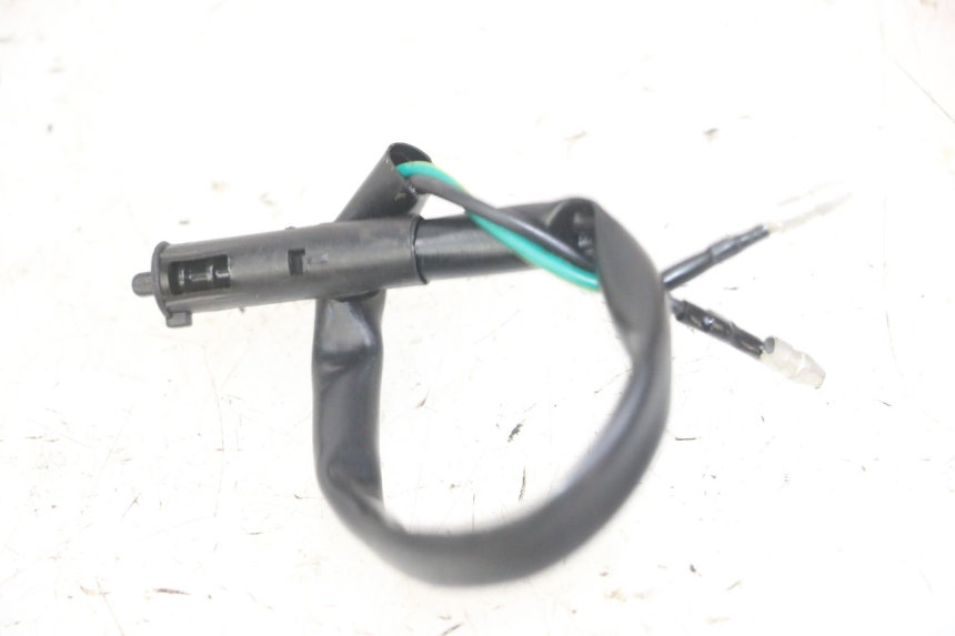 photo de INTERRUPTOR DE LUZ DE FREIO ESQUERDO KYMCO AGILITY 4T 50 (2005 - 2018) - Detalhe da peça