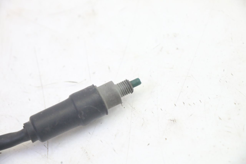 photo de INTERRUPTOR DE LUZ DE FREIO ESQUERDO MBK BOOSTER SPIRIT 50 (2004 - 2017) - Detalhe da peça