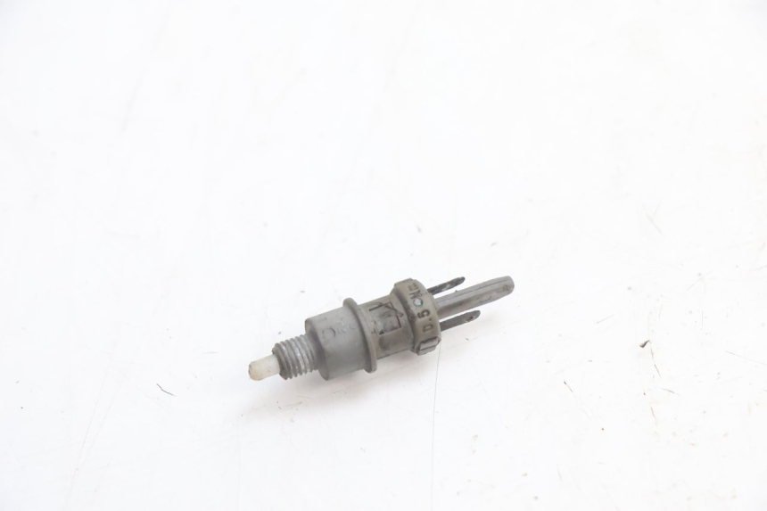 photo de CONTATOR DE LUZ DE FREIO ESQUERDO MBK BOOSTER SPIRIT 50 (1999 - 2003) - Vista principal