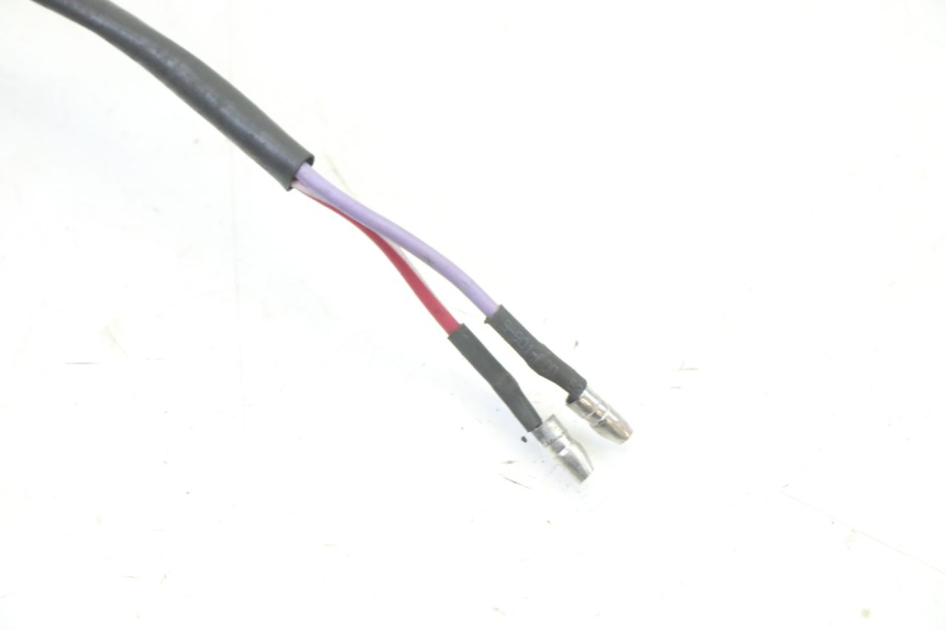 photo de INTERRUPTOR DE LUZ DE FREIO ESQUERDO TNT MOTOR BOSTON 4T 50 (2018 - 2025) - Outro ângulo de visão