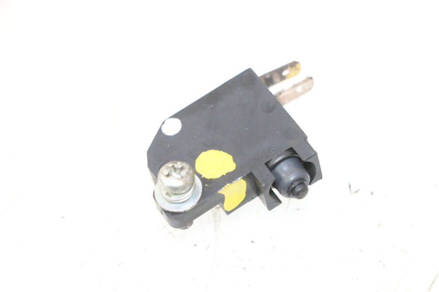 photo de INTERRUPTOR DE LUZ DE FREIO ESQUERDO SUZUKI BURGMAN 125 (2007 - 2014) - Vista principal