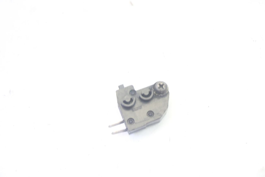 photo de INTERRUPTOR DE LUZ DE FREIO ESQUERDO SUZUKI BURGMAN EXECUTIVE ABS 650 (2006 - 2012) - Vista principal